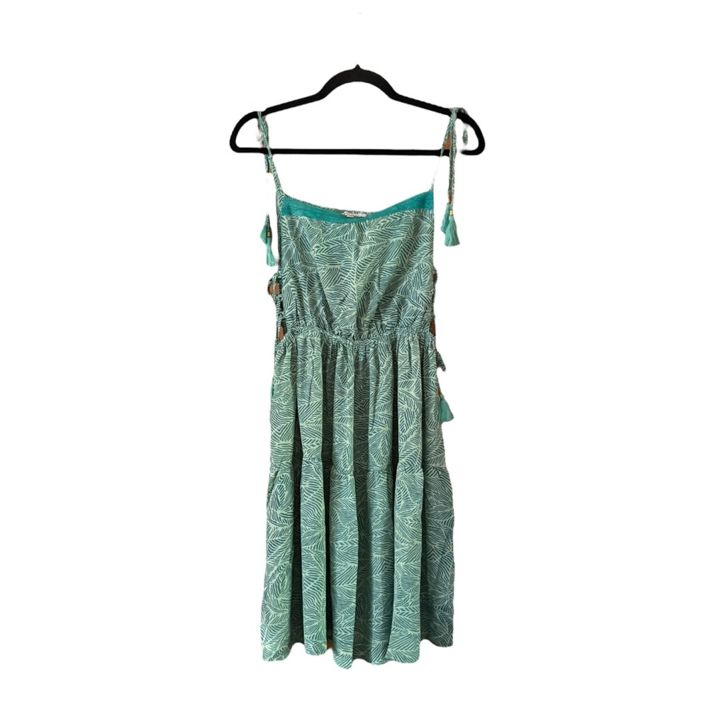 Karma Highway Green Leaf Print Side Tie Tiered Dress NWOT One Size Boho Bohemian